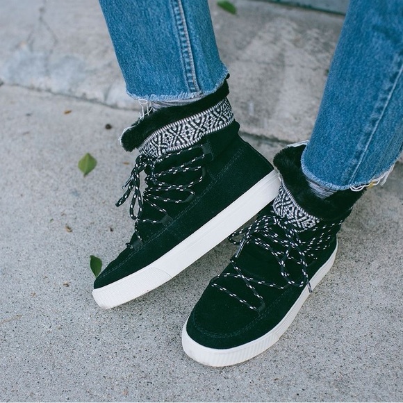 TOMS Alpine Suede Lace Up Shoe - Picture 1 of 6
